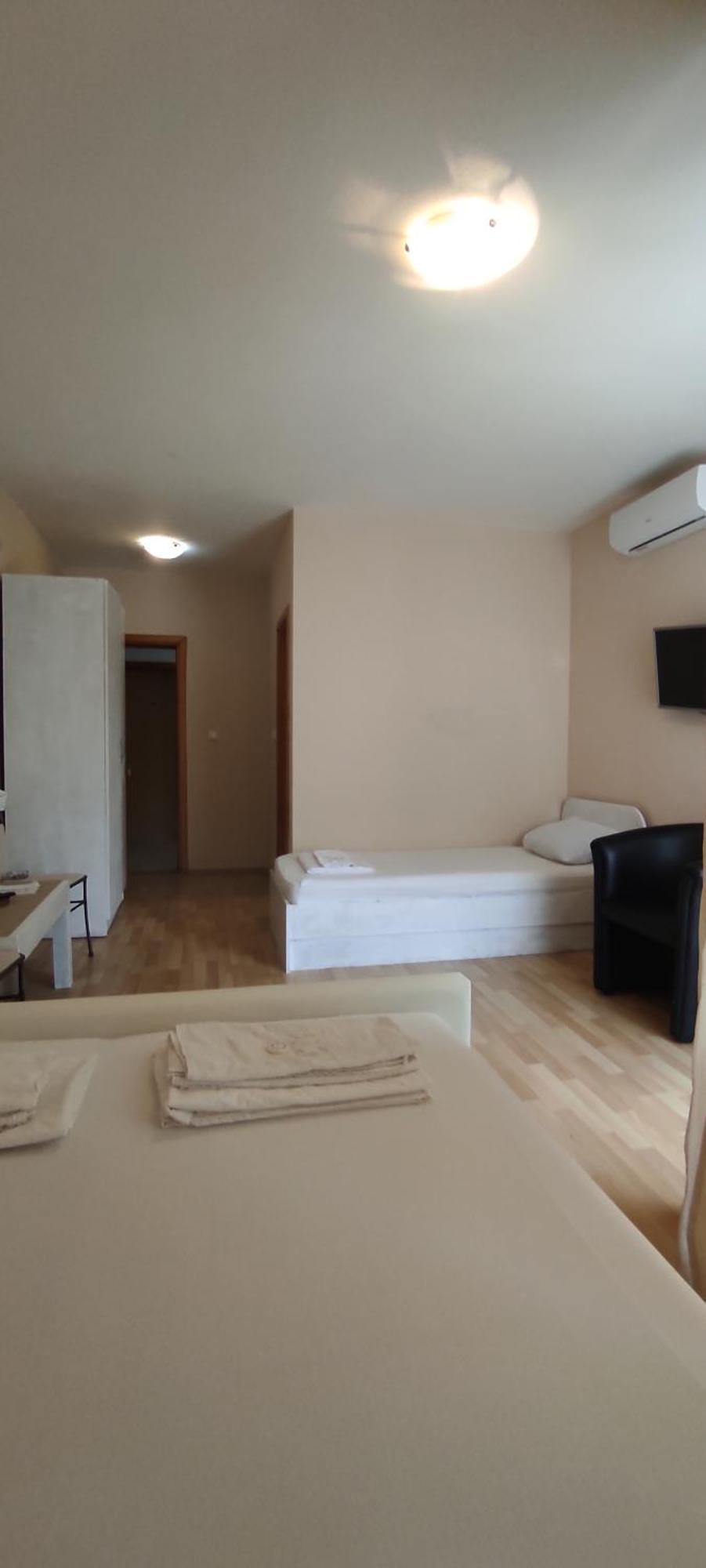 Hotel & Rooms Lombrelle Mostar Bagian luar foto