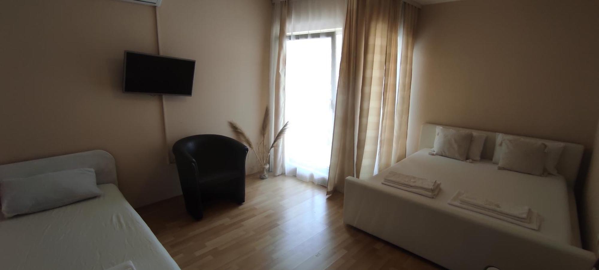 Hotel & Rooms Lombrelle Mostar Bagian luar foto