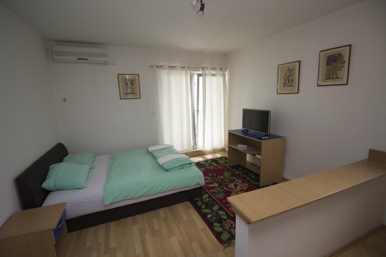 Hotel & Rooms Lombrelle Mostar Bagian luar foto