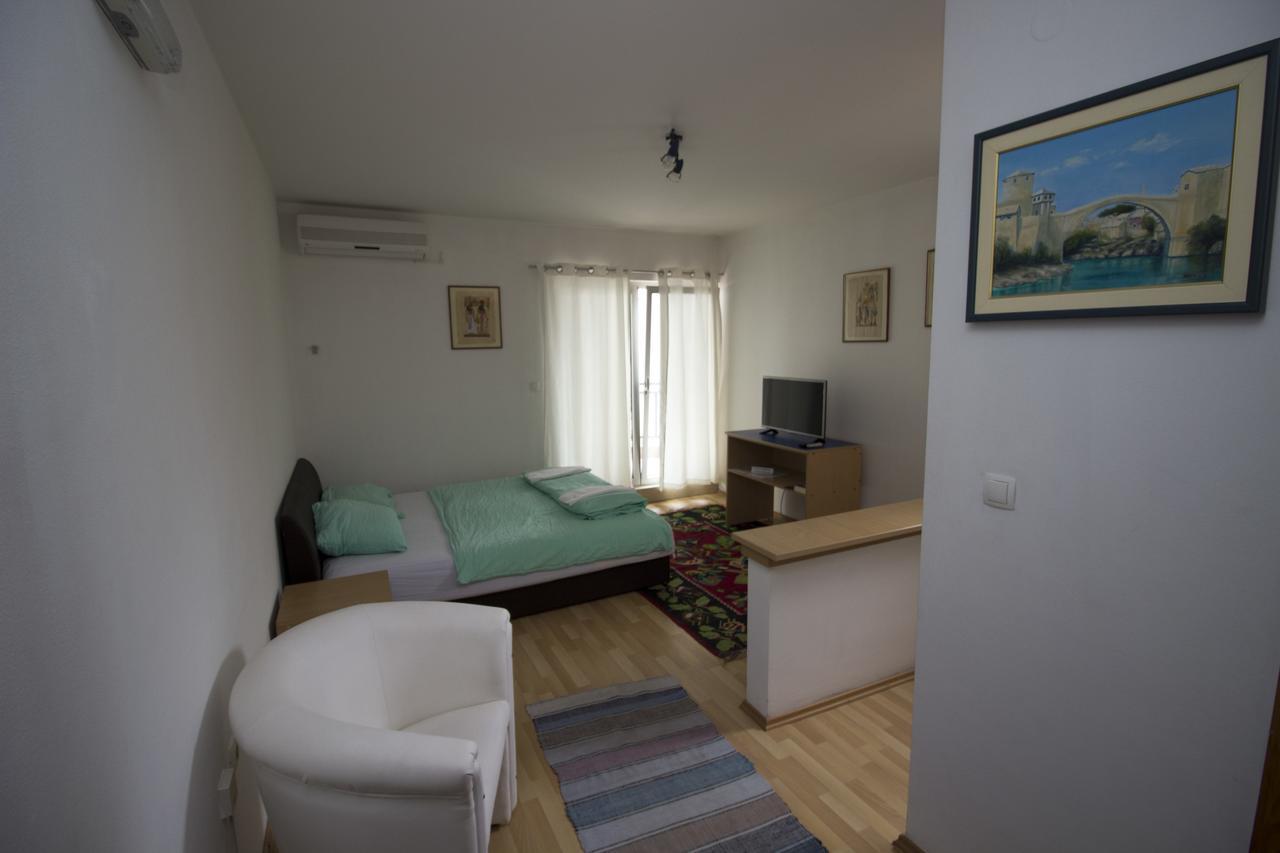 Hotel & Rooms Lombrelle Mostar Bagian luar foto